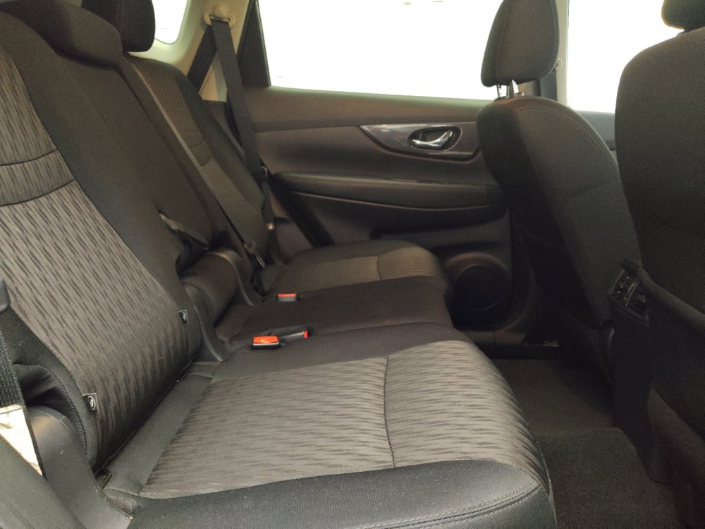 Used 2019 Nissan Rogue S w/ Special Edition Package FWD image 19