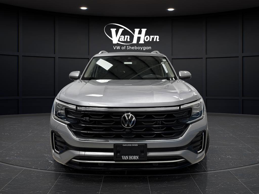 Used 2024 Volkswagen Atlas SEL Premium R-Line image 12