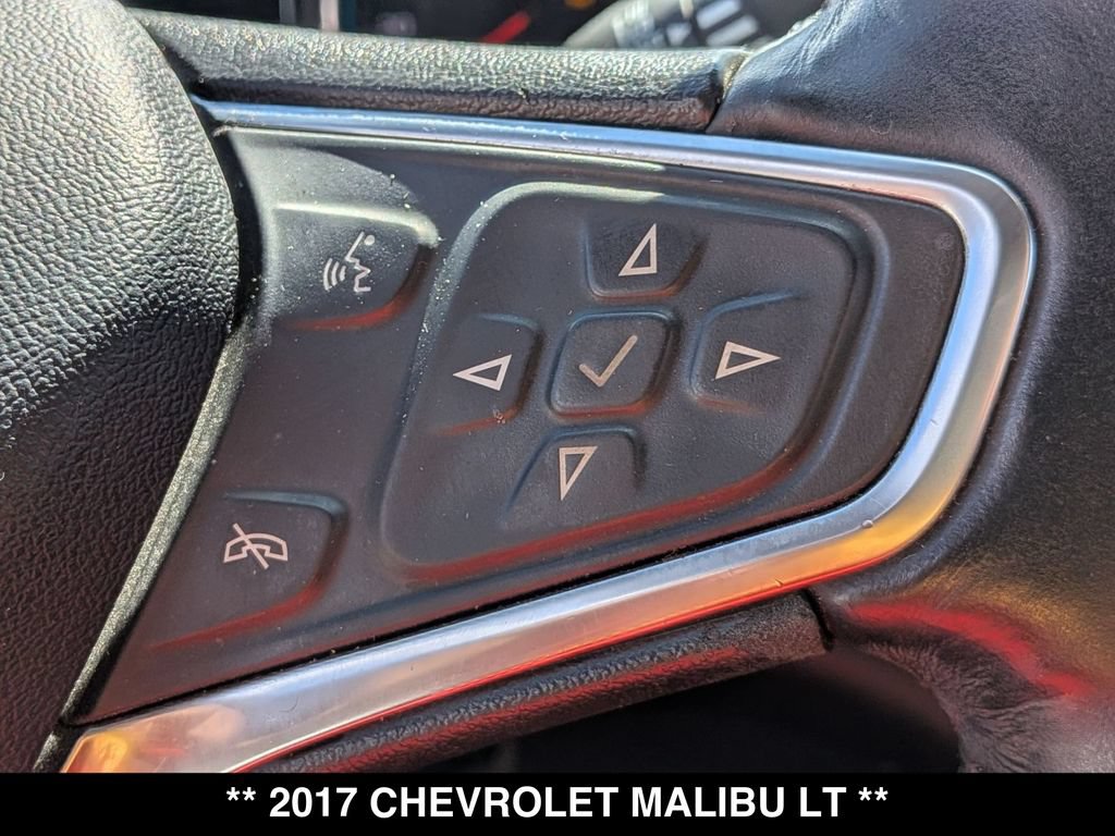 Used 2017 Chevrolet Malibu LT FWD image 6