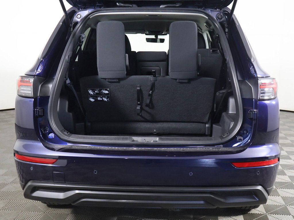 New 2026 Mitsubishi Outlander ES AWD/4WD image 16