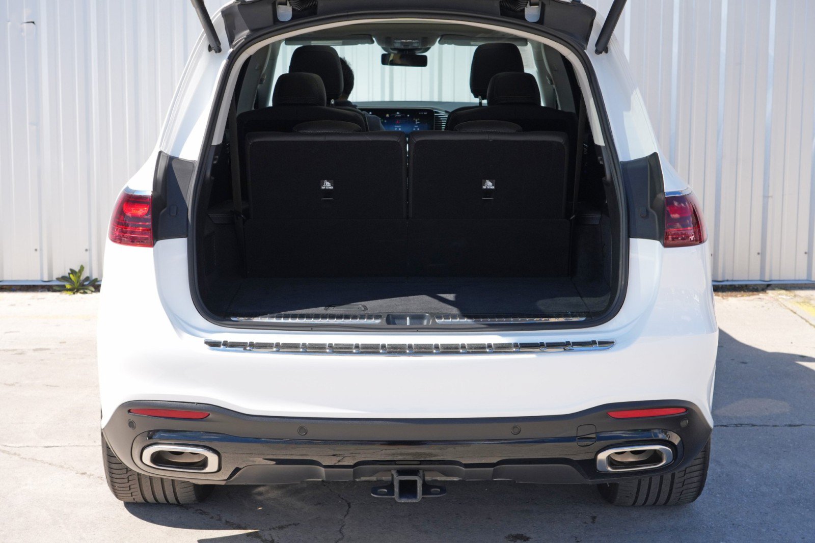 Used 2024 Mercedes-Benz GLS 580 4MATIC image 10
