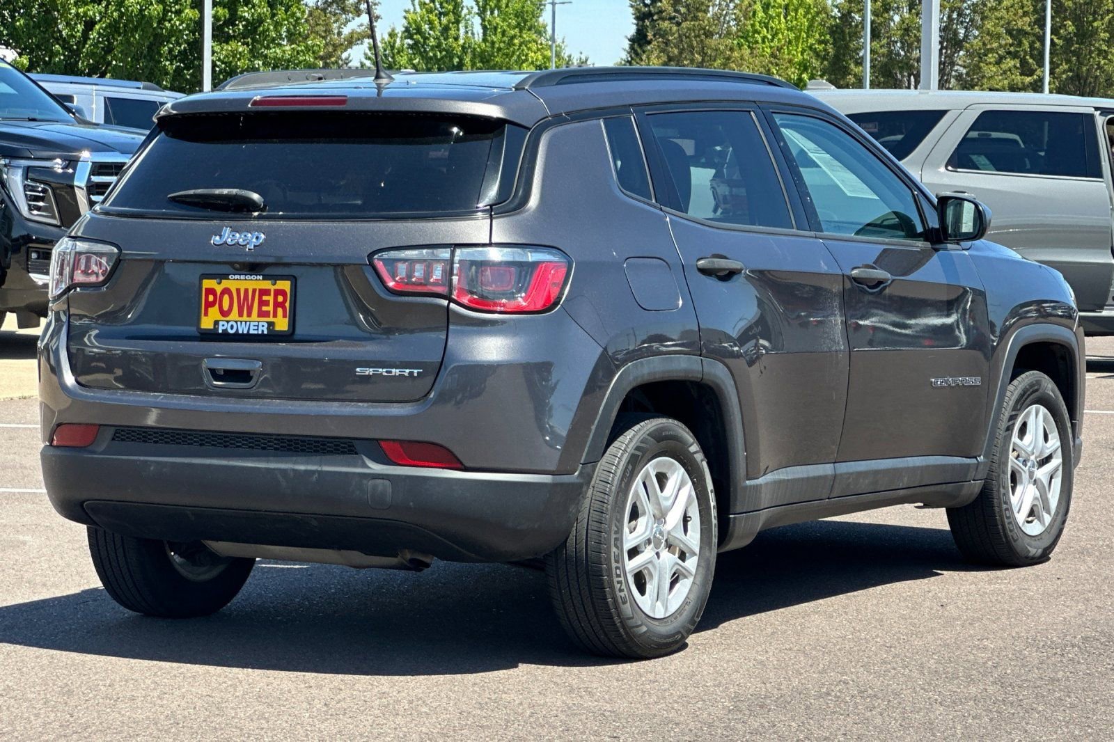 Used 2018 Jeep Compass Sport FWD image 4