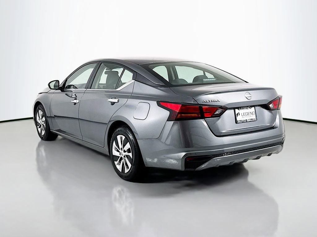 Used 2024 Nissan Altima 2.5 S image 9
