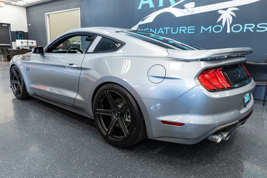 Used 2020 Ford Mustang GT w/ Equipment Group 301A RWD image 9