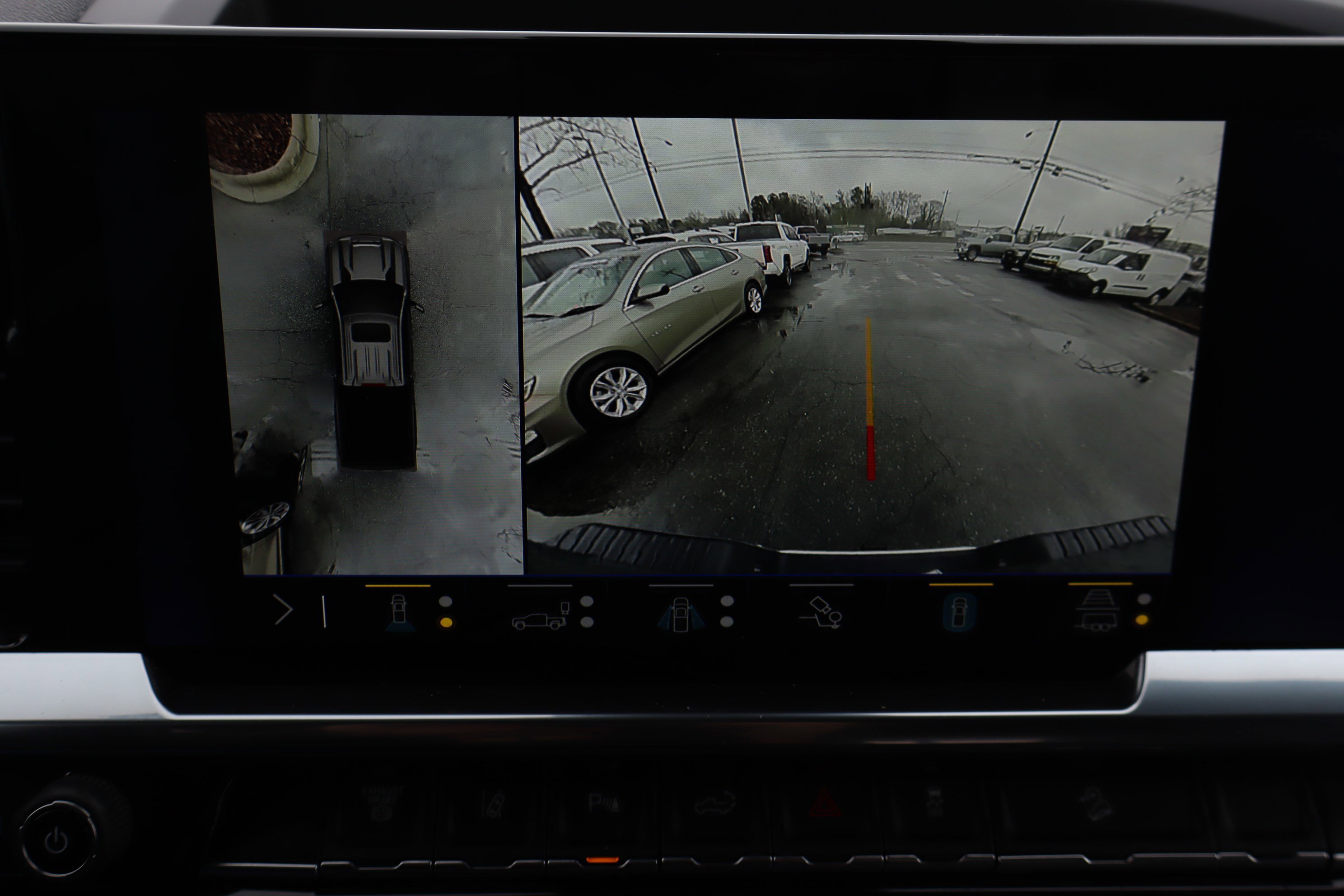 Used 2025 Chevrolet Silverado 2500 LTZ w/ LTZ Plus Package image 29