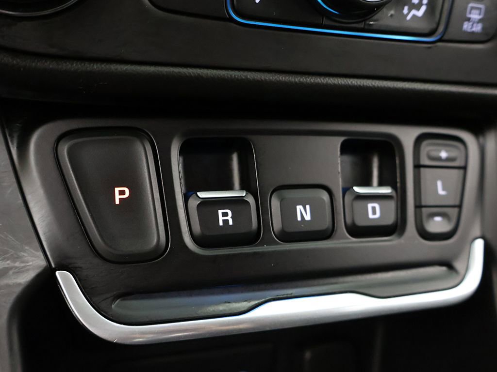 Used 2021 GMC Terrain SLE w/ Driver Convenience Package FWD image 47