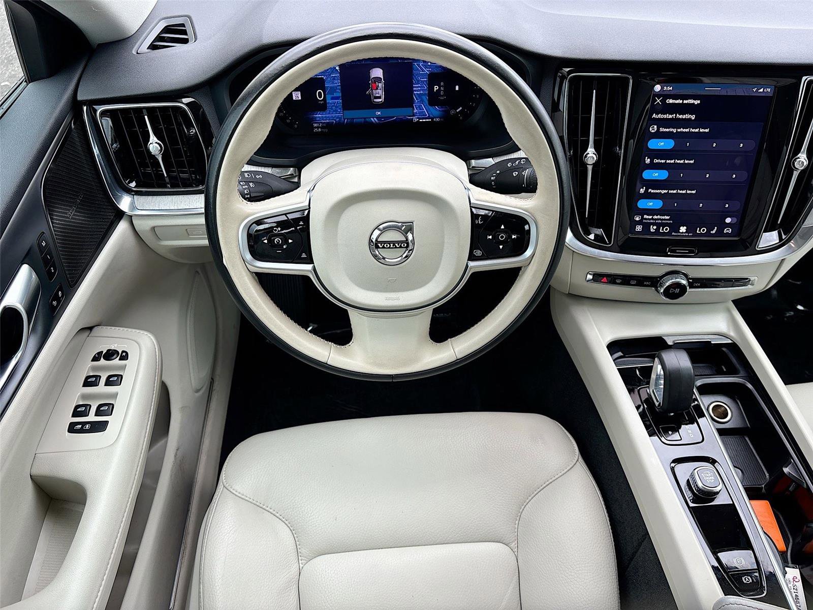 Used 2025 Volvo V60 B5 Cross Country Plus AWD/4WD image 23