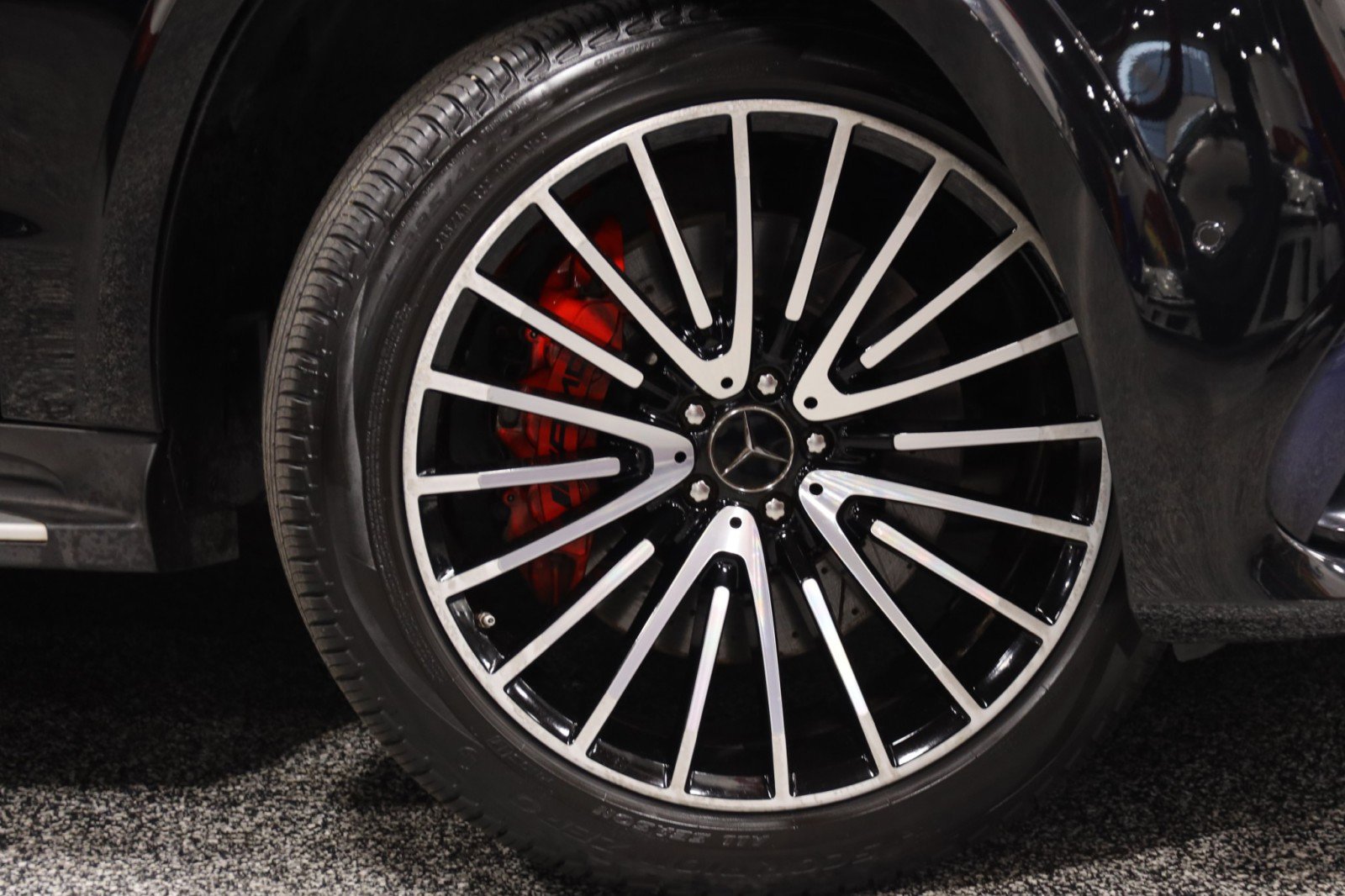 Used 2019 Mercedes-Benz GLS 63 AMG 4MATIC w/ AMG Night Styling Package image 4