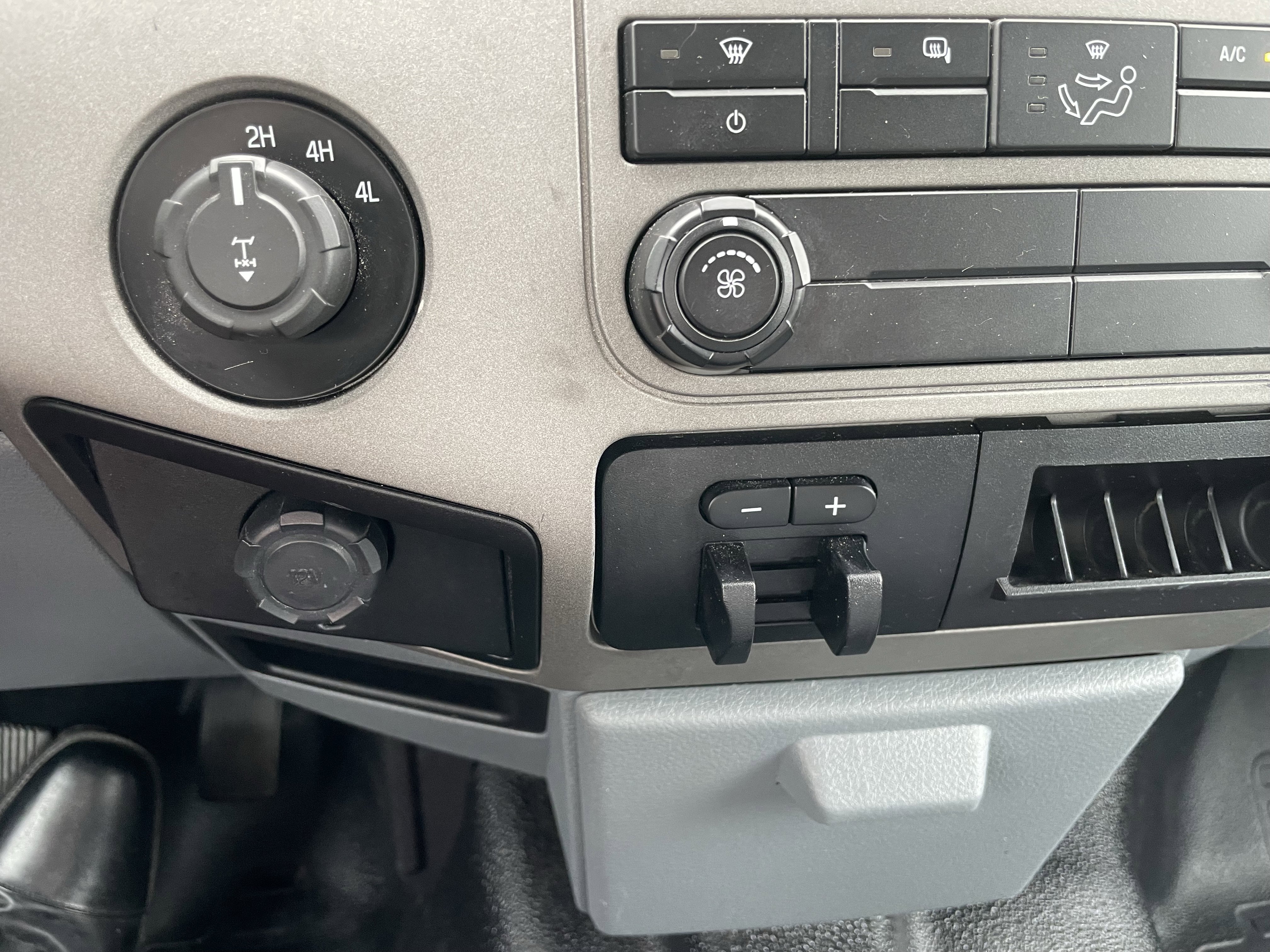 Used 2016 Ford F250 XLT w/ Advanced Security Group image 22