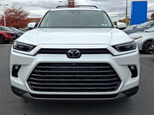 Used 2026 Toyota Grand Highlander Limited image 2