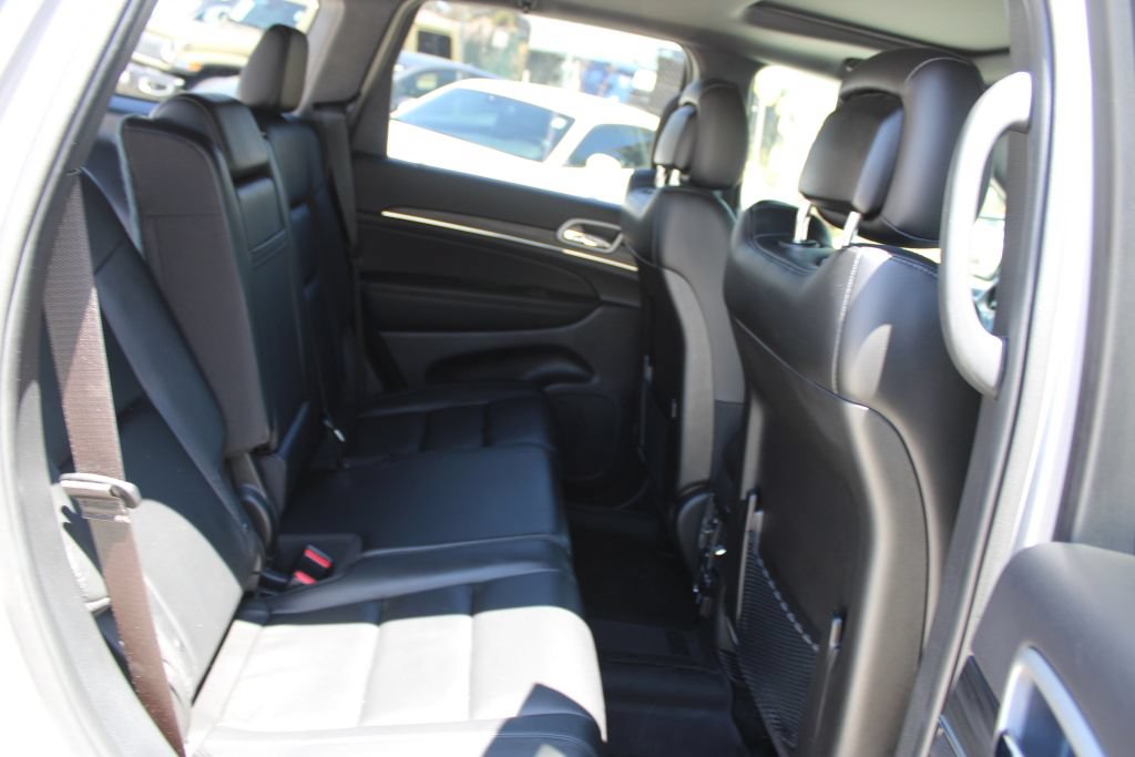 Used 2021 Jeep Grand Cherokee Limited RWD image 12