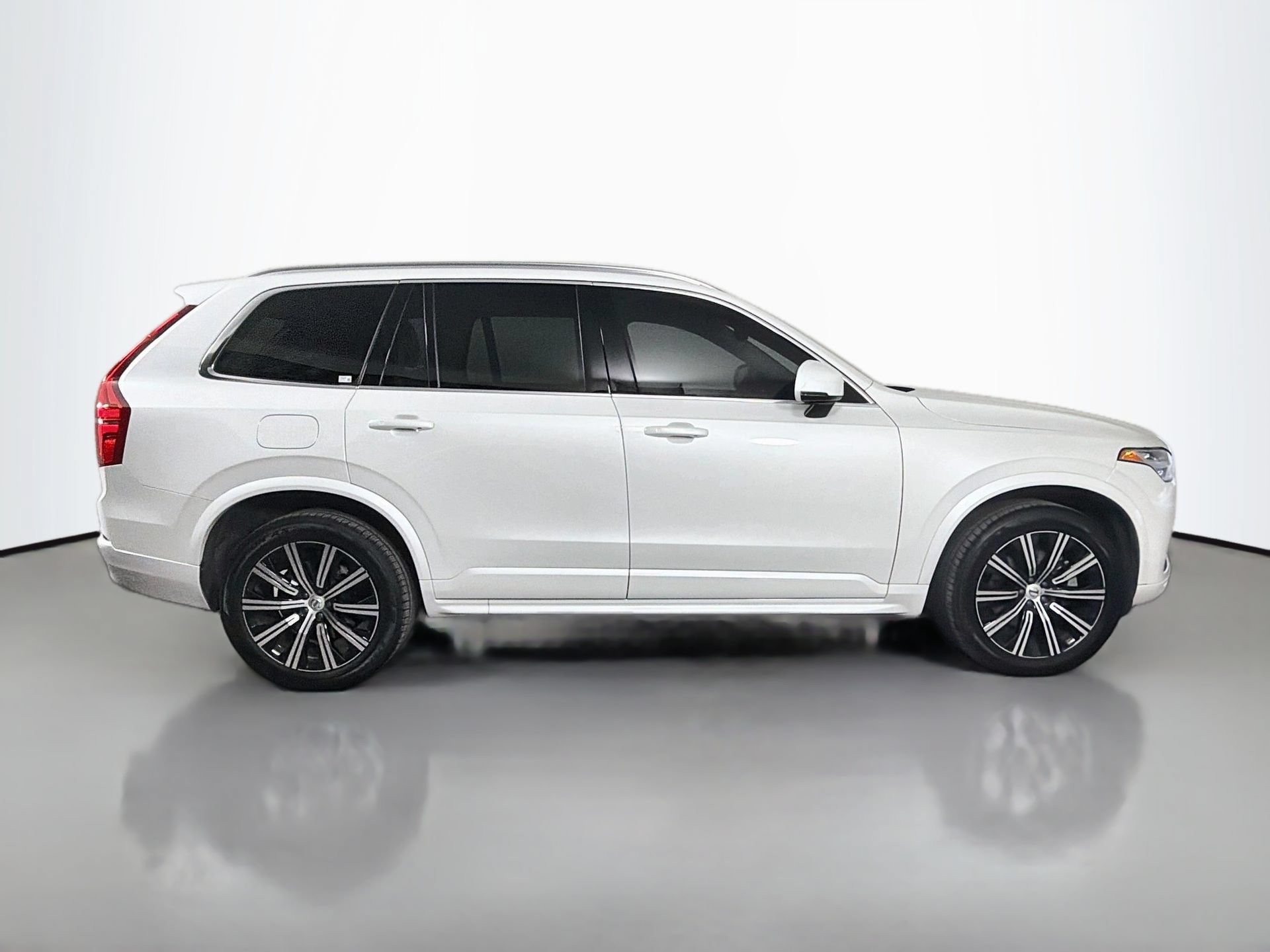 Certified 2023 Volvo XC90 B6 Core w/ Protection Package Premier AWD/4WD image 5