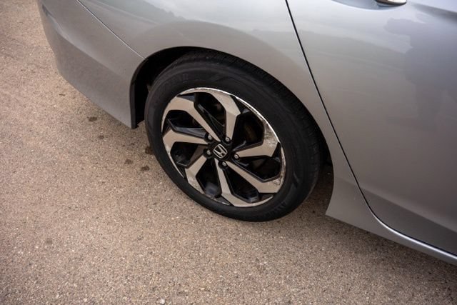 Used 2016 Honda Accord EX-L image 10