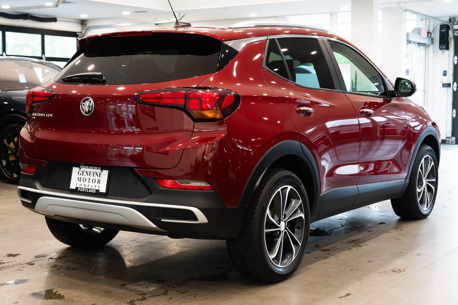 Used 2023 Buick Encore GX Select AWD/4WD image 4