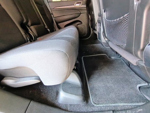 Used 2015 Jeep Grand Cherokee Laredo w/ Quick Order Package 23E RWD image 63
