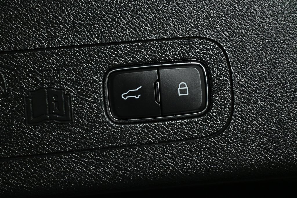 Used 2023 Lincoln Aviator Reserve w/ Elements Package Plus image 31