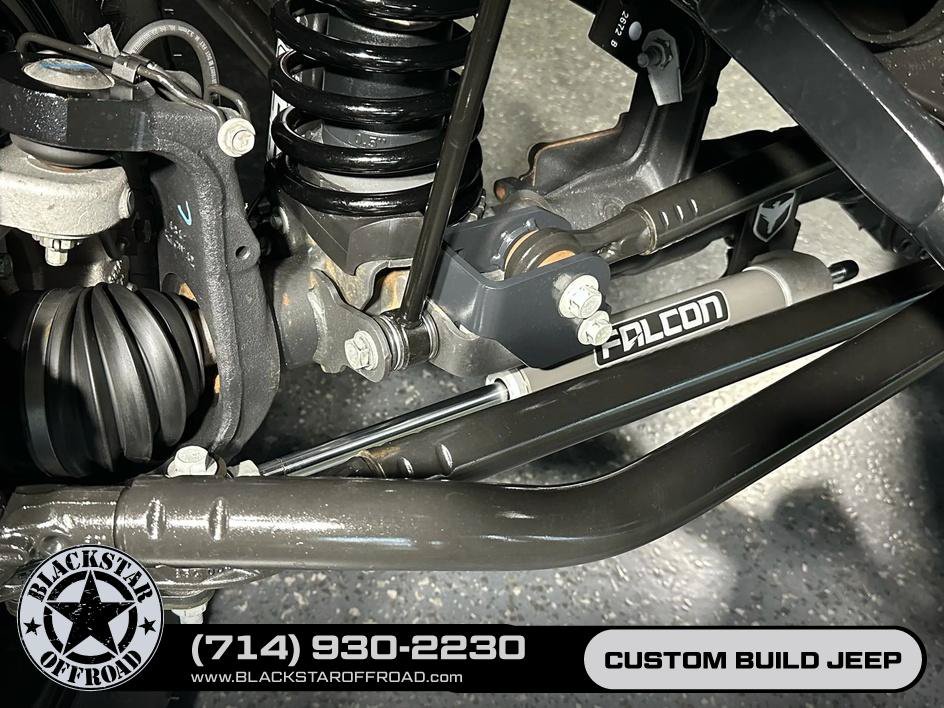 Used 2025 Jeep Wrangler Unlimited Rubicon AWD/4WD image 26