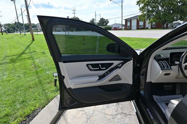 Used 2021 Mercedes-Benz S 580 4MATIC Sedan image 26