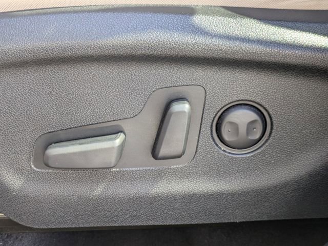 Used 2020 Kia Sorento LX w/ LX I4 Convenience Package image 24