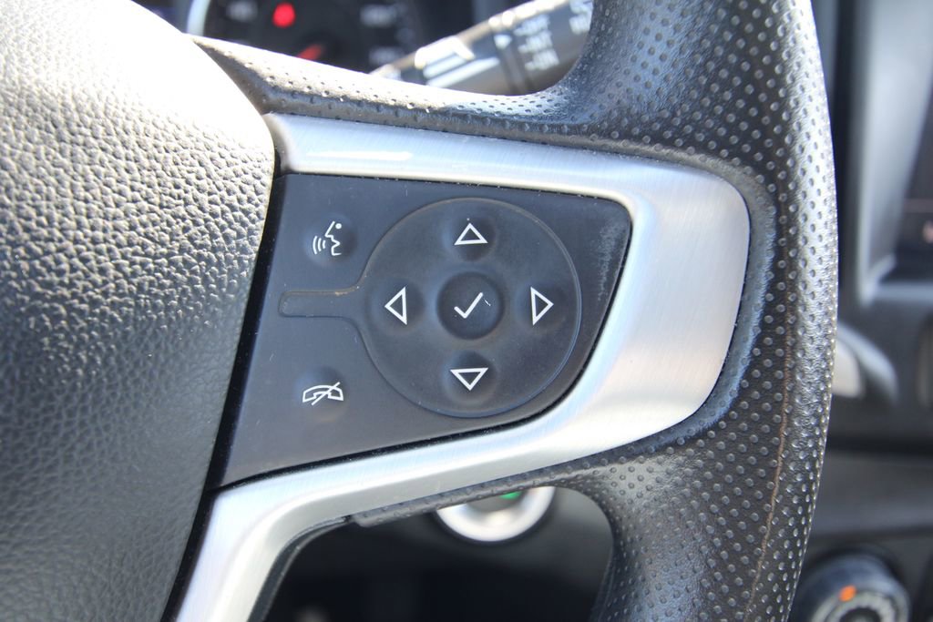 Used 2024 GMC Terrain SLE image 20