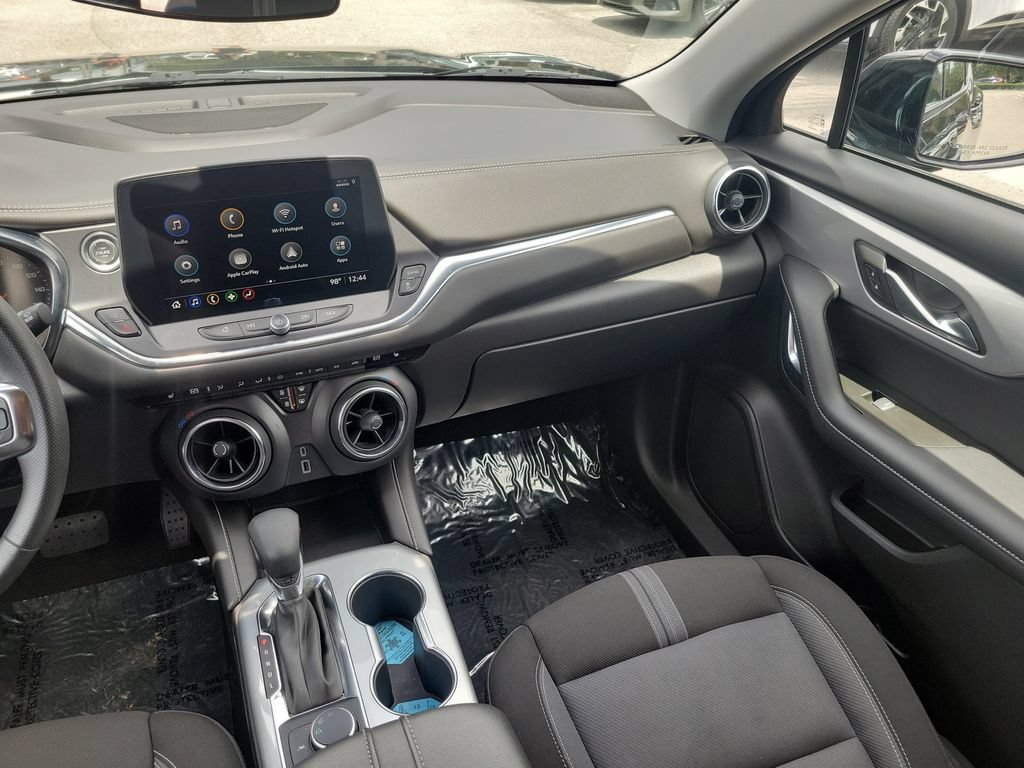 Used 2025 Chevrolet Blazer LT FWD image 10