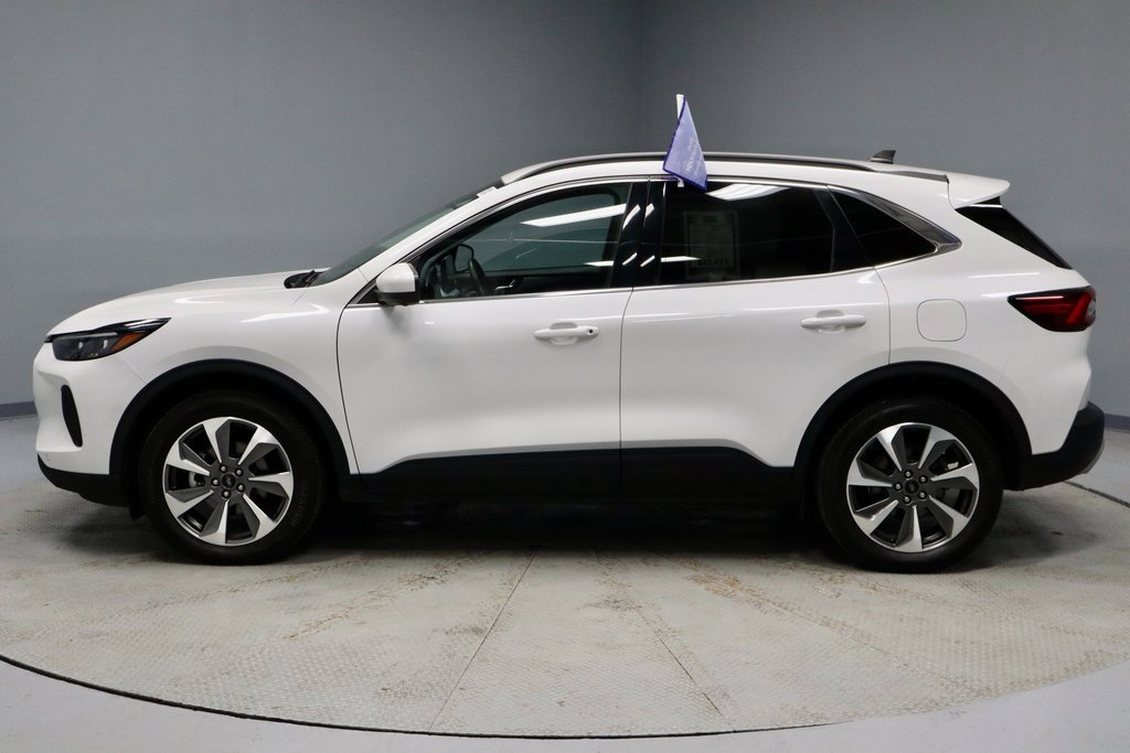 Certified 2024 Ford Escape Platinum image 10