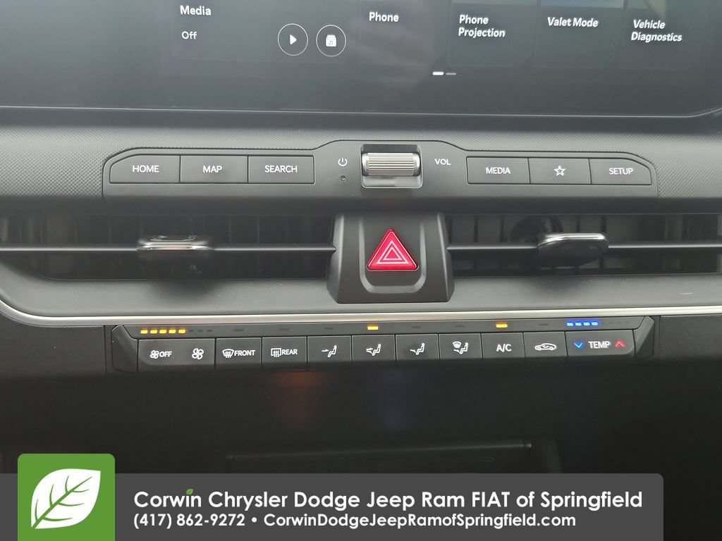 Used 2025 Kia K4 FWD image 25