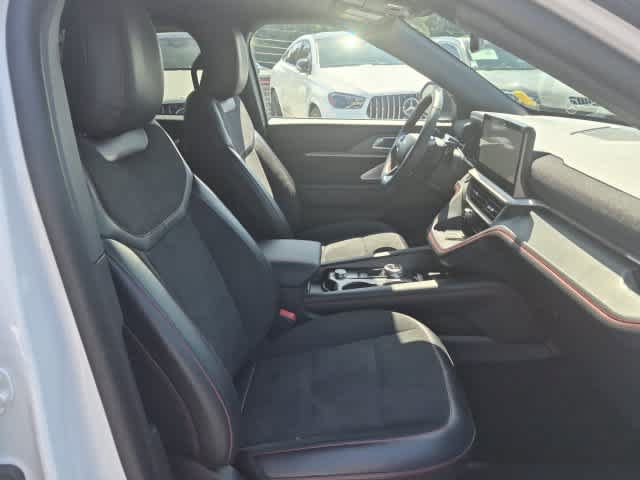 Used 2025 Ford Explorer ST w/ Sun And Sound Package AWD/4WD image 22