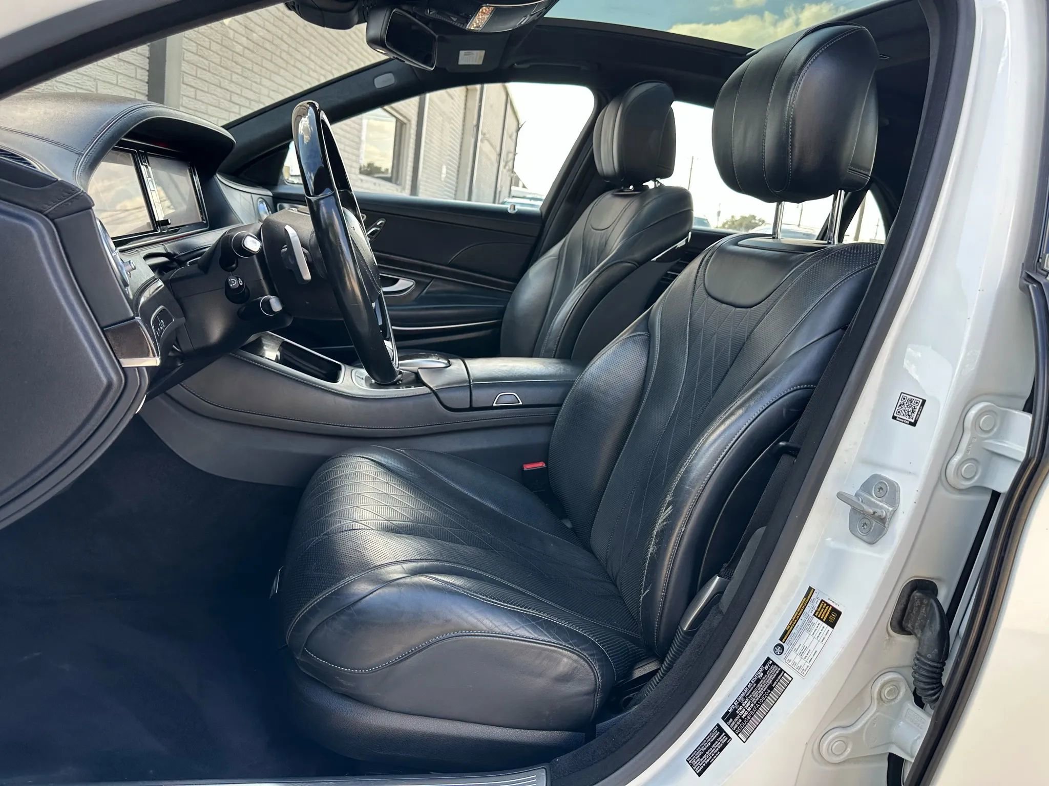 Used 2015 Mercedes-Benz S 550 4MATIC Sedan image 16