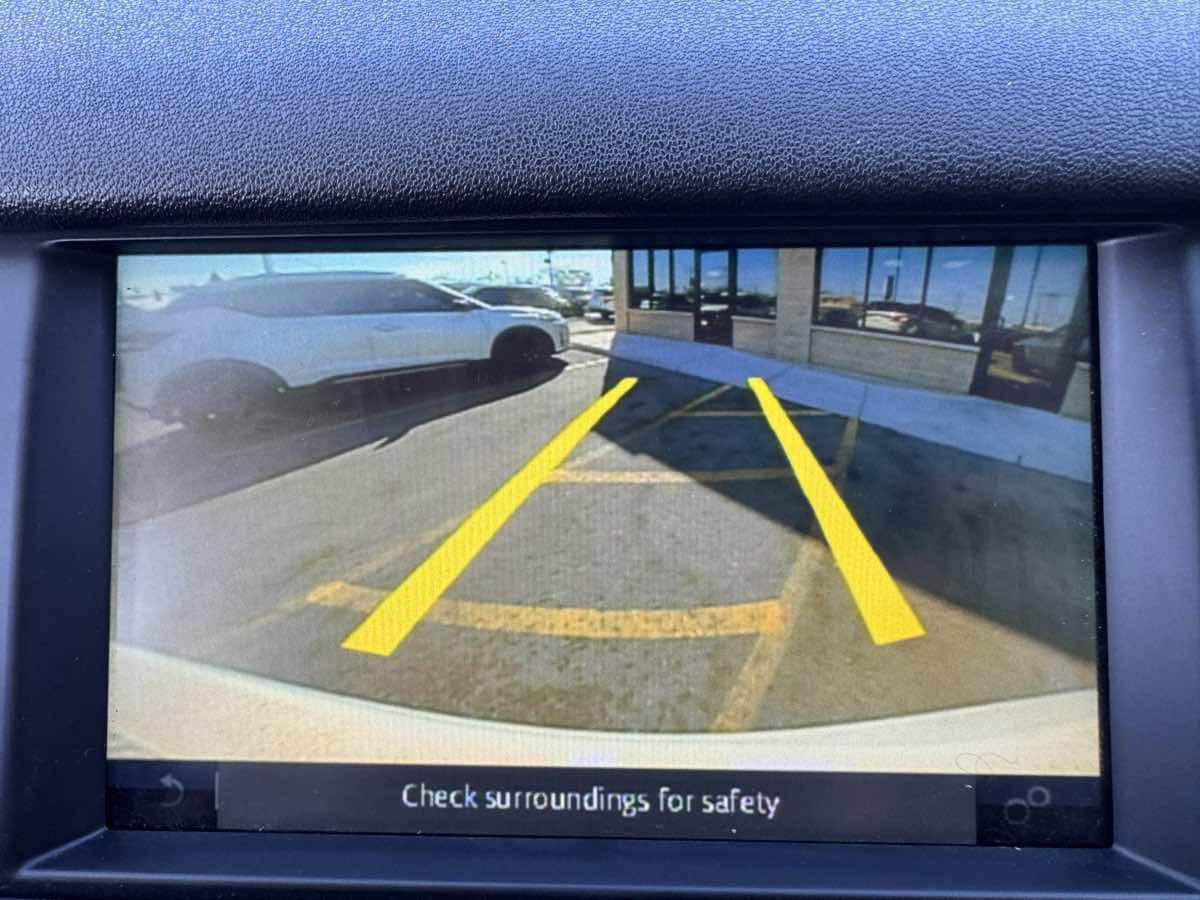 Used 2018 Land Rover Discovery Sport HSE image 20