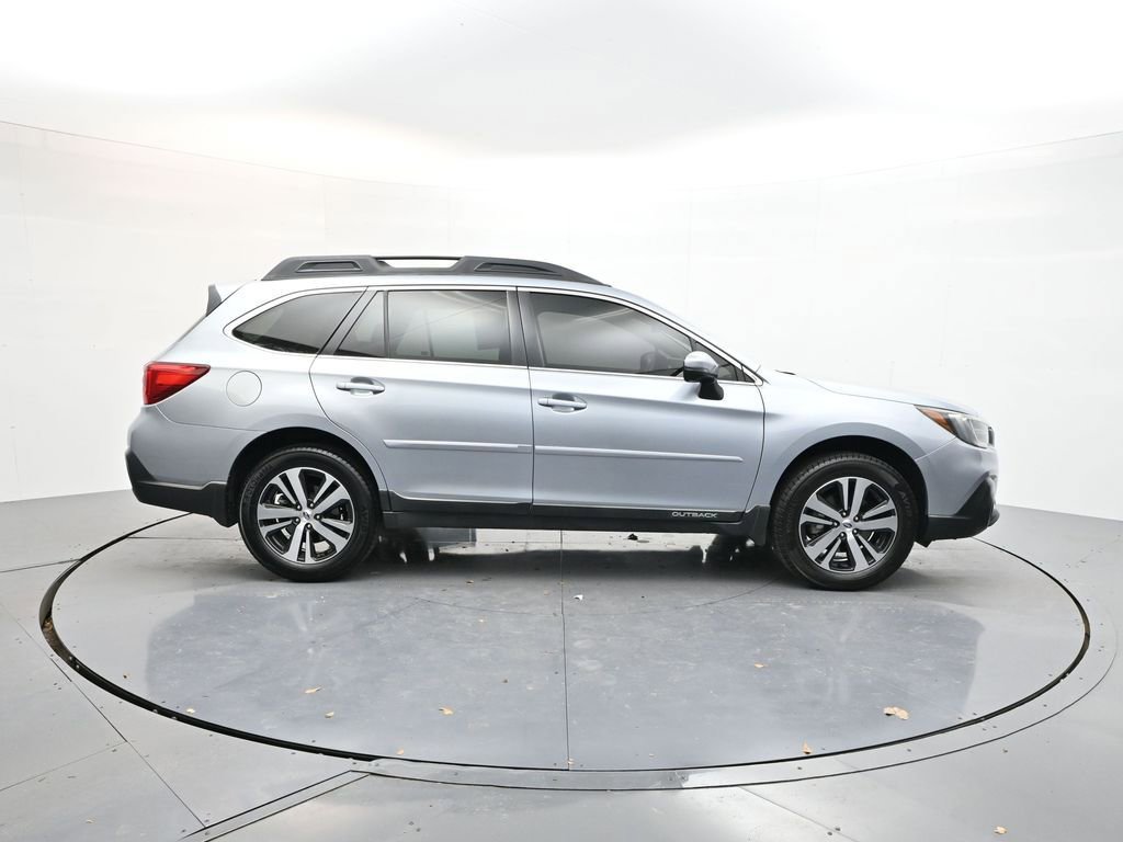 Used 2018 Subaru Outback 2.5i Limited image 8