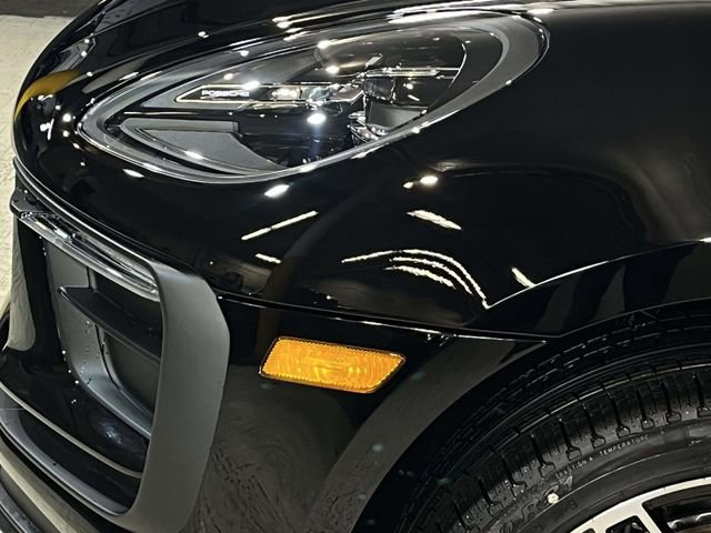 New 2026 Porsche Macan AWD/4WD image 5