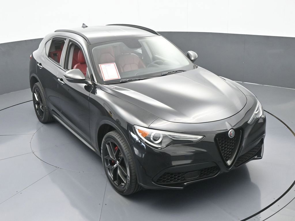 Used 2019 Alfa Romeo Stelvio w/ Nero Edizione image 54