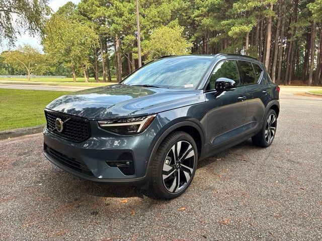 New 2026 Volvo XC40 B5 Ultra w/ Climate Package AWD/4WD image 1