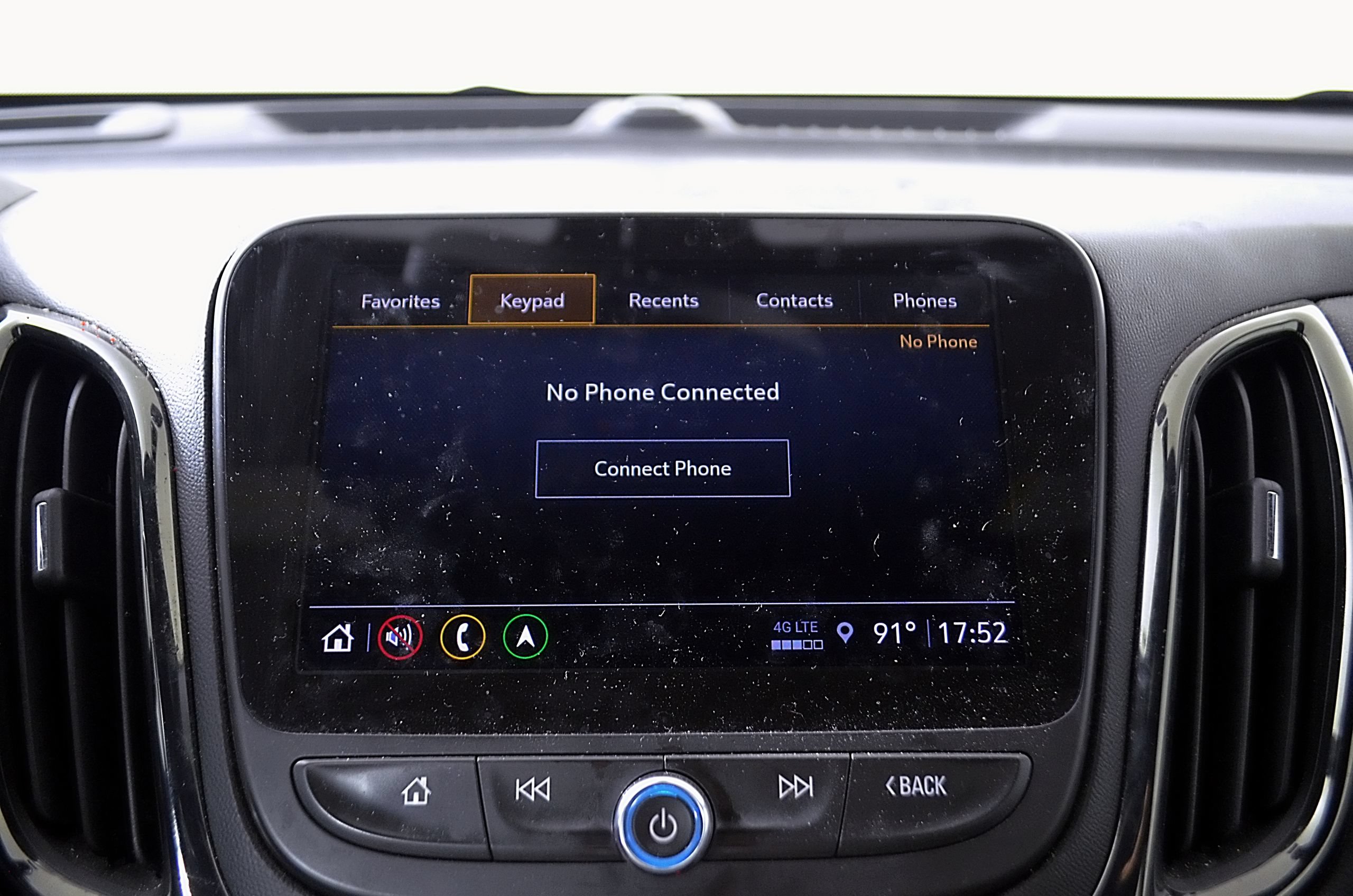 Used 2022 Chevrolet Equinox RS w/ Infotainment Package FWD image 29