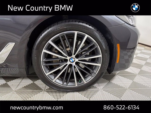 Used 2023 BMW 530i xDrive AWD/4WD image 9