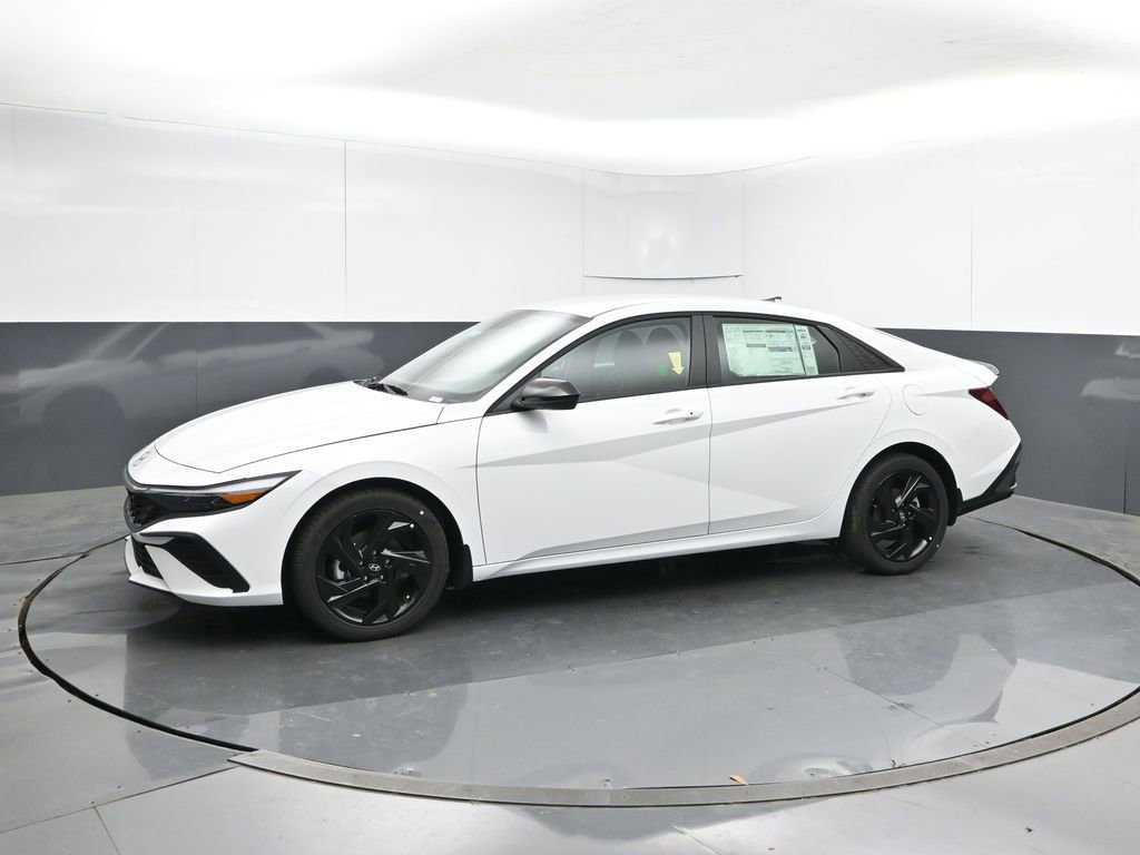 New 2026 Hyundai Elantra Sport image 2