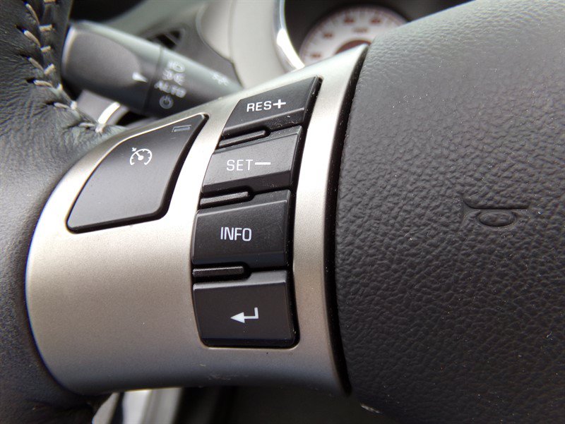 Used 2007 Pontiac Solstice Convertible w/ Premium Package RWD image 48
