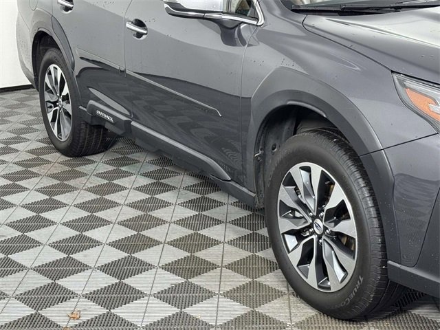 Used 2023 Subaru Outback Touring image 12