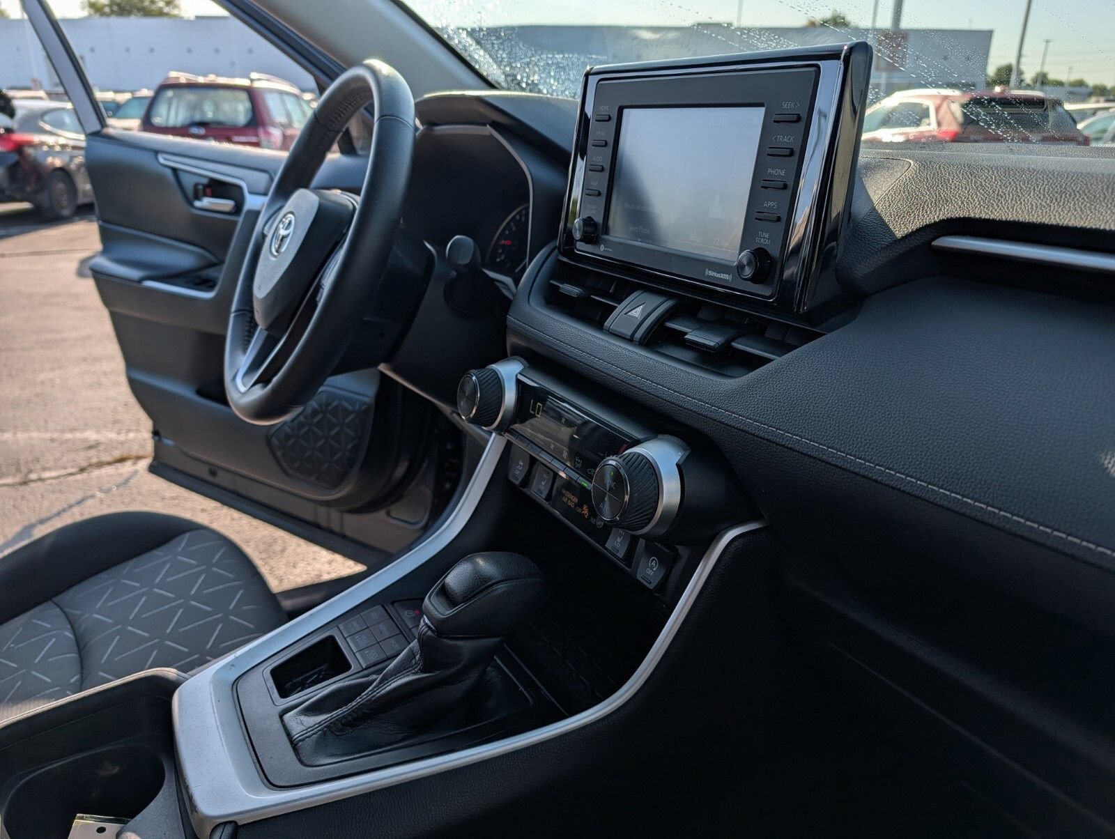 Used 2021 Toyota RAV4 XLE w/ Convenience Package AWD/4WD image 24