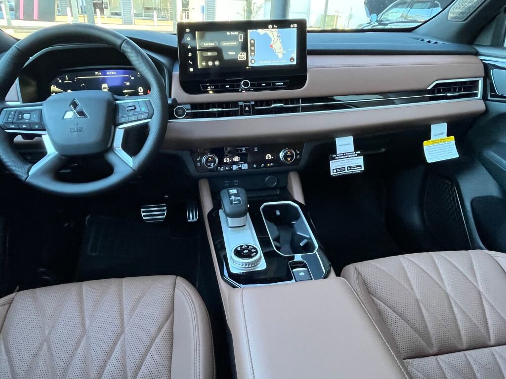 New 2026 Mitsubishi Outlander SEL FWD image 25