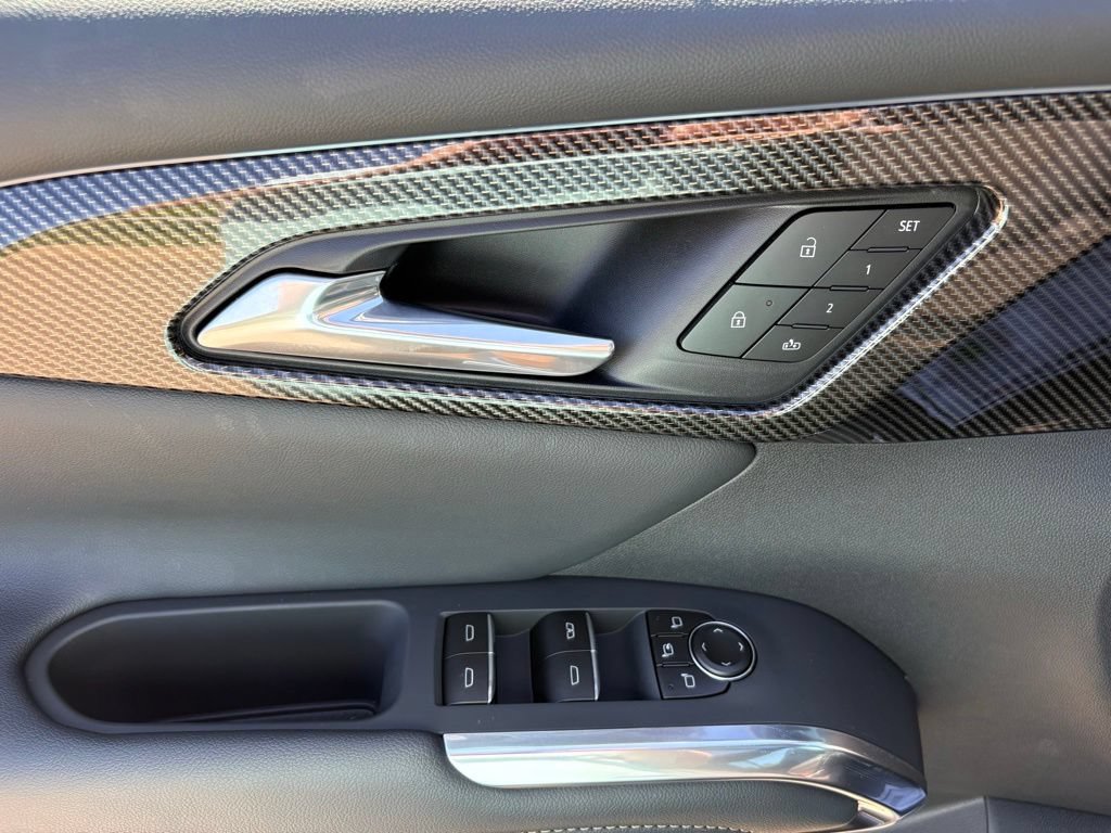 New 2026 Chevrolet Traverse High Country w/ LPO, Floor Liner Package AWD/4WD image 14