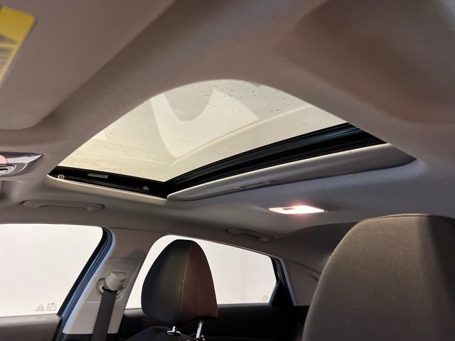 Used 2021 Hyundai Elantra SEL w/ Convenience + Premium Package image 28