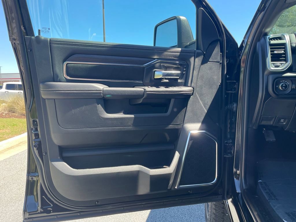 New 2026 RAM 2500 Laramie w/ Night Edition AWD/4WD image 10