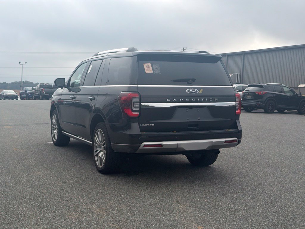 Used 2023 Ford Expedition Limited AWD/4WD image 6