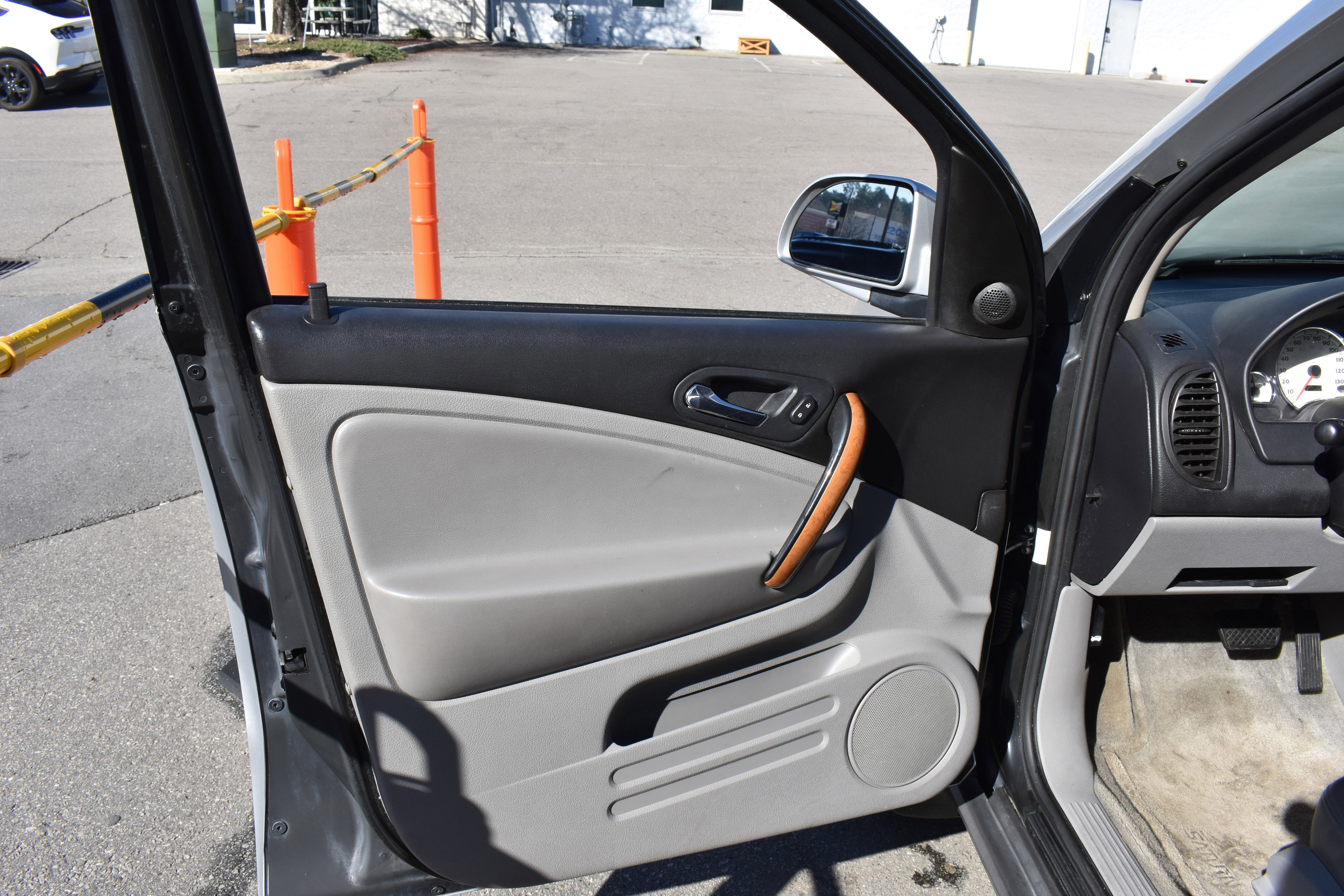 Used 2006 Saturn Vue AWD V6 w/ Comfort Pkg image 22