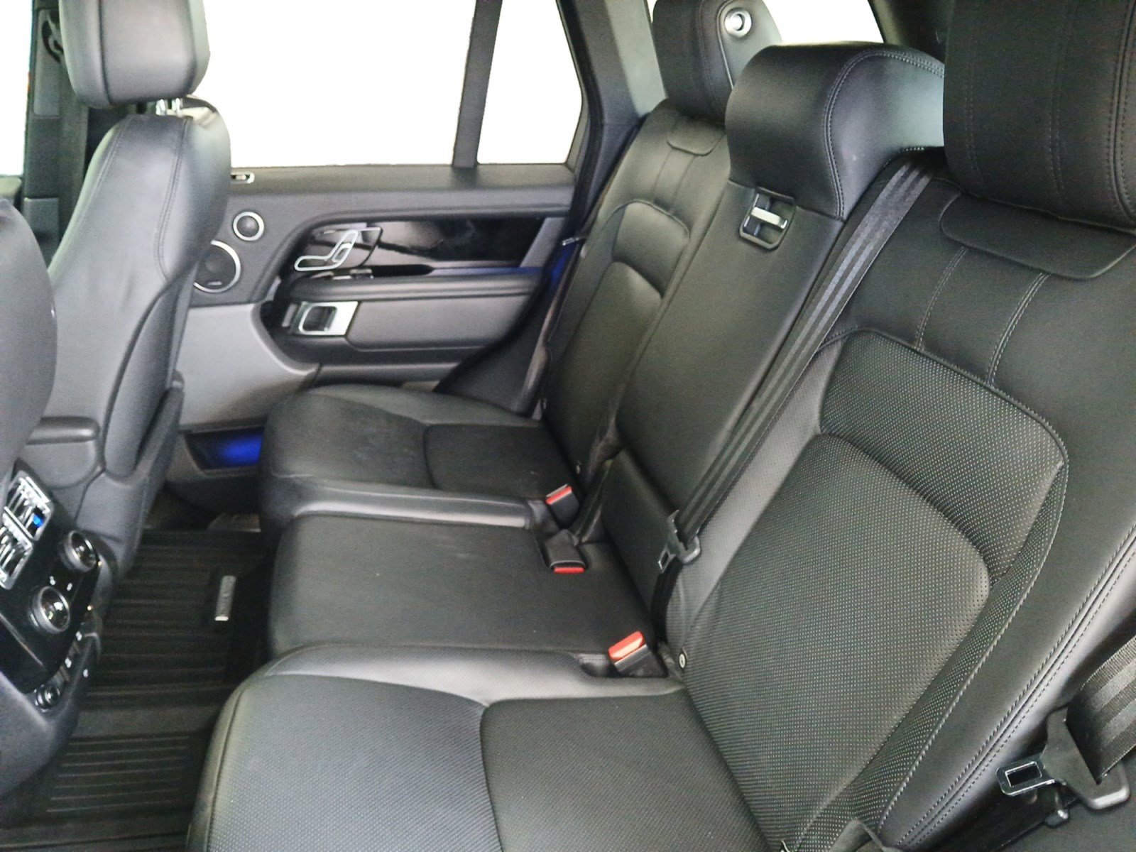 Used 2021 Land Rover Range Rover Westminster Edition image 13