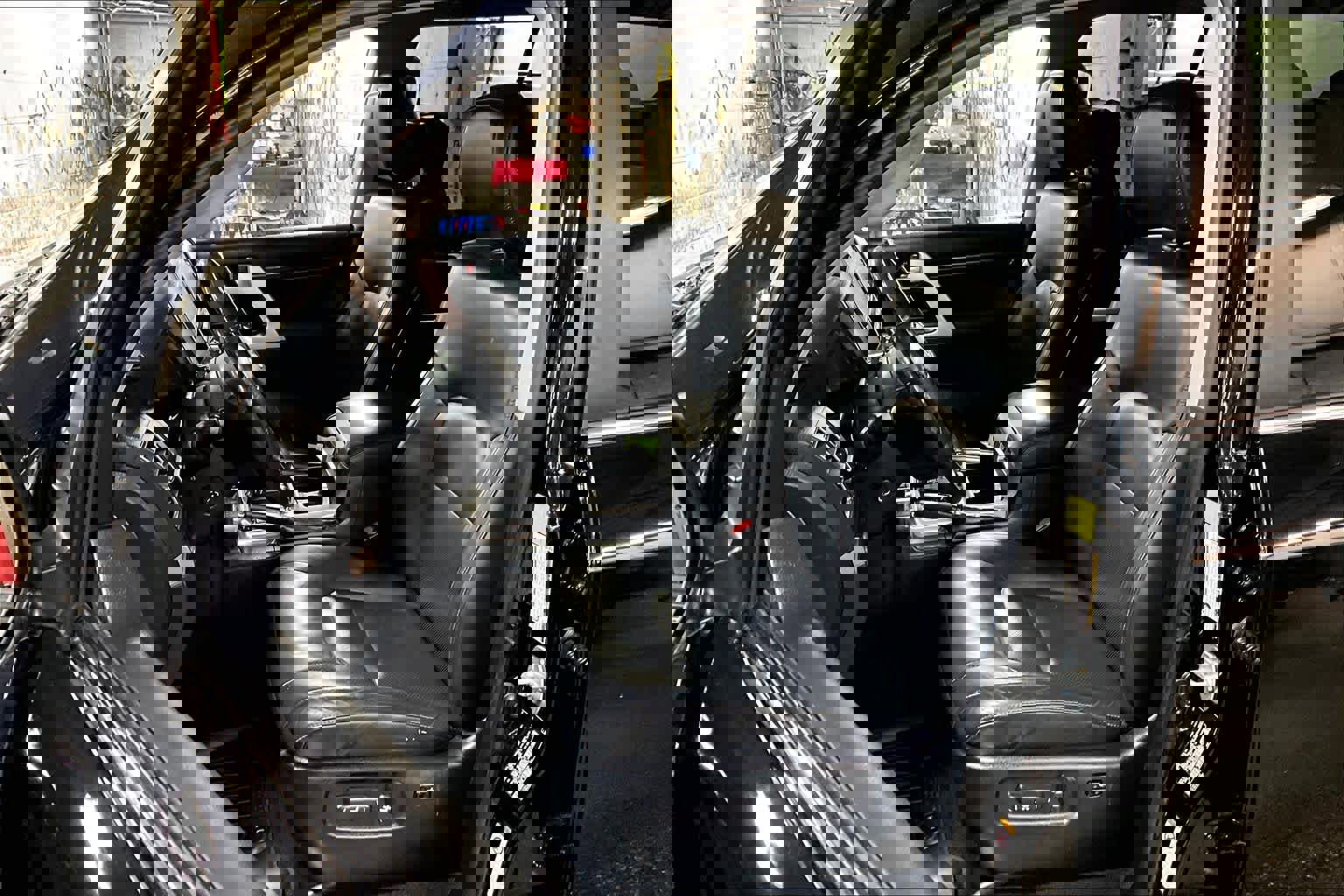 Certified 2017 Toyota Land Cruiser image 8