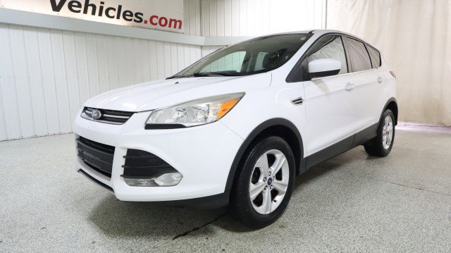 Used 2015 Ford Escape SE image 2