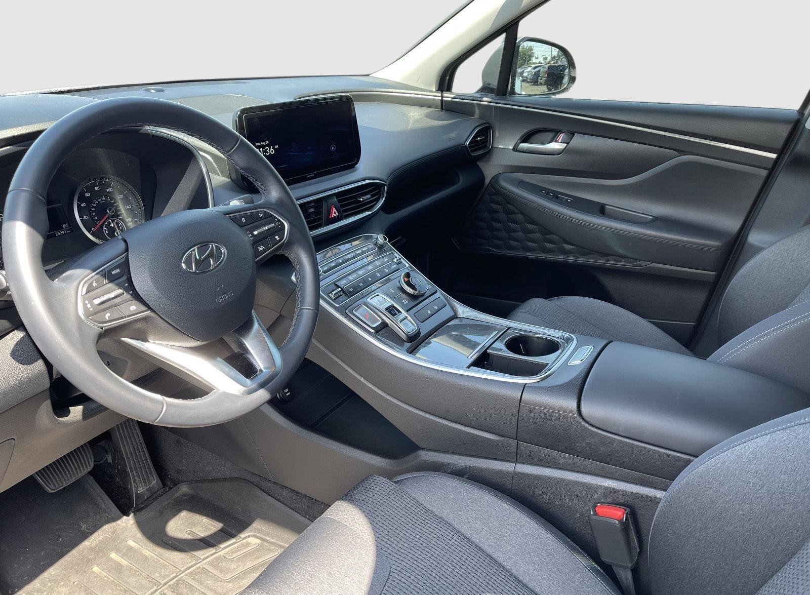 Used 2023 Hyundai Santa Fe SEL AWD/4WD image 4